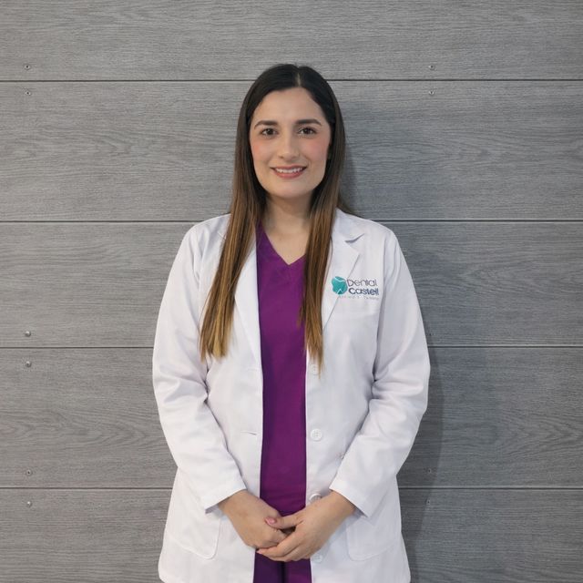 Brenda Del Carmen Castell Navor, Dentista - Odontólogo Altamira