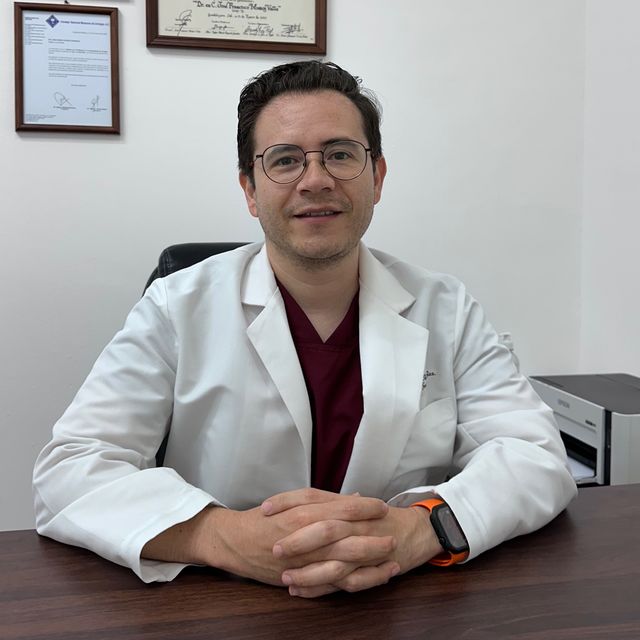 Juan Daniel Alvarez Gonzalez, Urólogo Rioverde