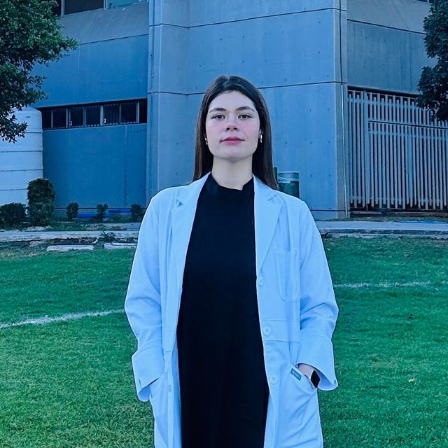 Mitzi Jocelyn Baeza Rivera, Médico general Puebla