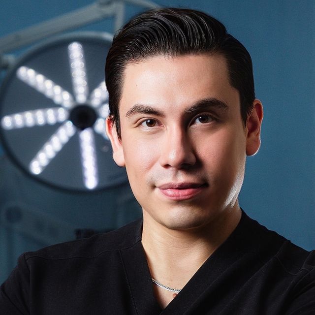 Edwin Allen Mejía Solís, Cirujano plástico Oaxaca de Juárez