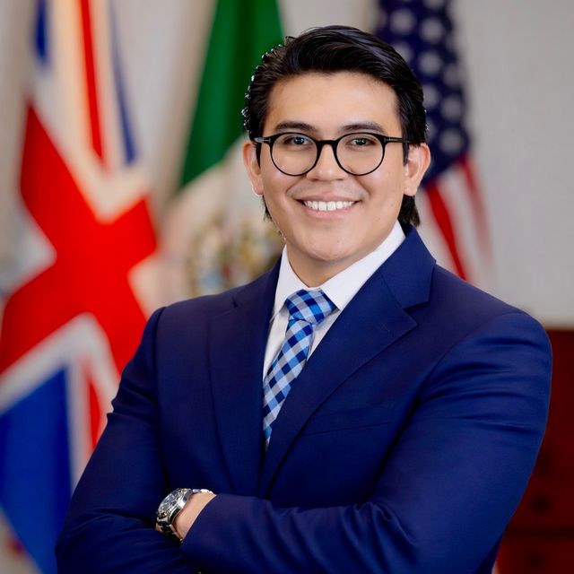 Carlos Josué Pérez Padrón, Cirujano general Morelia