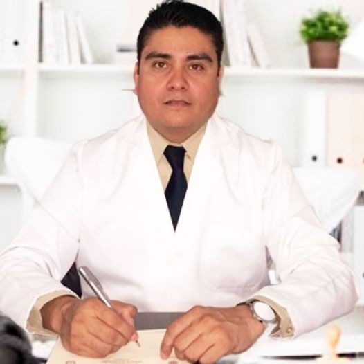 Roberto Dicochea Badilla, Urólogo Torreon
