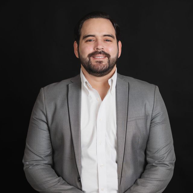 José Adolfo Acosta Flores, Cirujano general San Pedro Garza Garcia