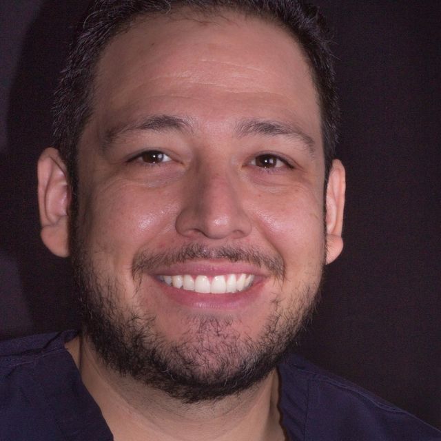 Sergio Francisco  De la Garza Guajardo , Odontólogo pediatra Sabinas