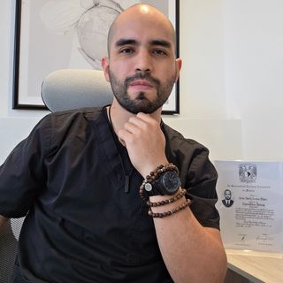 Dr. Carlos Alberto Anzures Muñoz