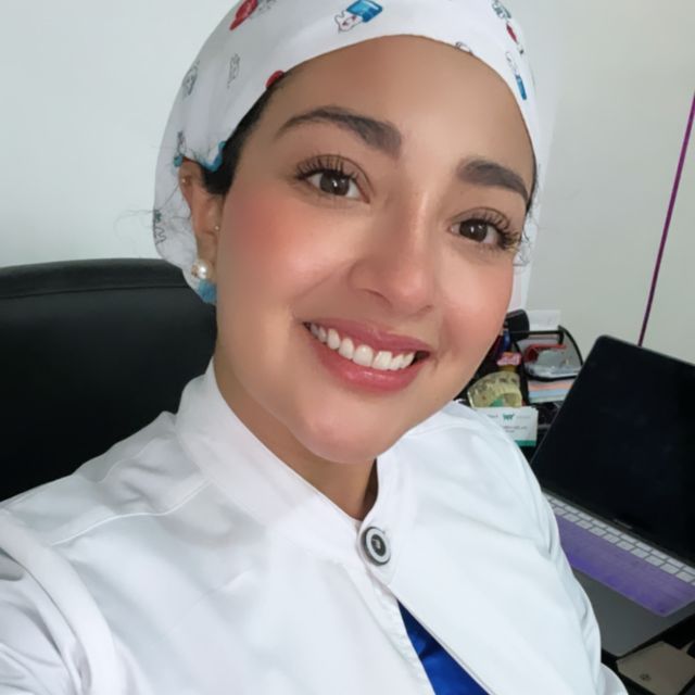 Elide del Pilar Carrillo Valencia, Odontólogo pediatra Toluca