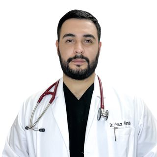 Ampliar imagen: Oscar Martínez Alemán, Médico general Mérida