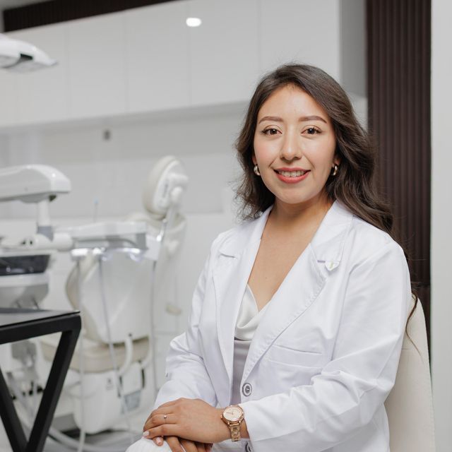 Thania Michelle Santiago González, Dentista - Odontólogo Oaxaca de Juárez