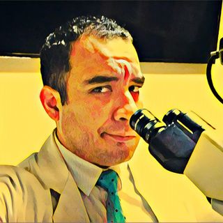 Ampliar imagen: Juan Antonio Pérez Méndez, Anatomopatólogo León