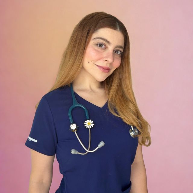 Alejandra Guzmán Medina, Pediatra Tampico