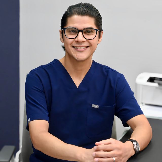 Mario Vásquez Herrera, Urólogo Monterrey