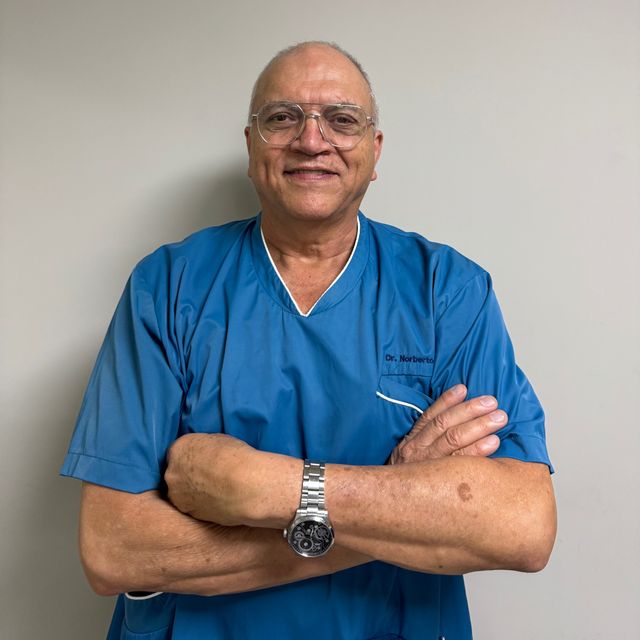 Norberto Jesùs Ochoa Buenrostro, Ginecólogo Morelia