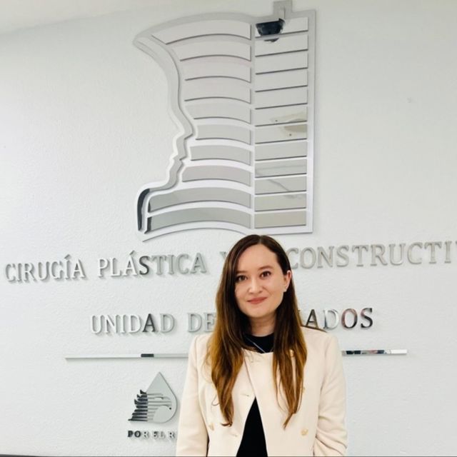 PATRICIA  LOPEZ MEDELLIN, Cirujano plástico Coahuila