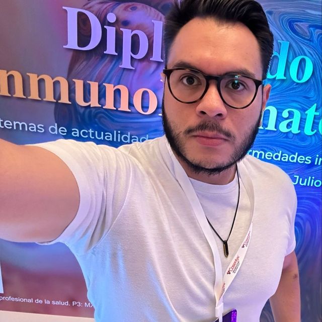 Andrés Eduardo Campuzano García, Dermatólogo Guadalupe