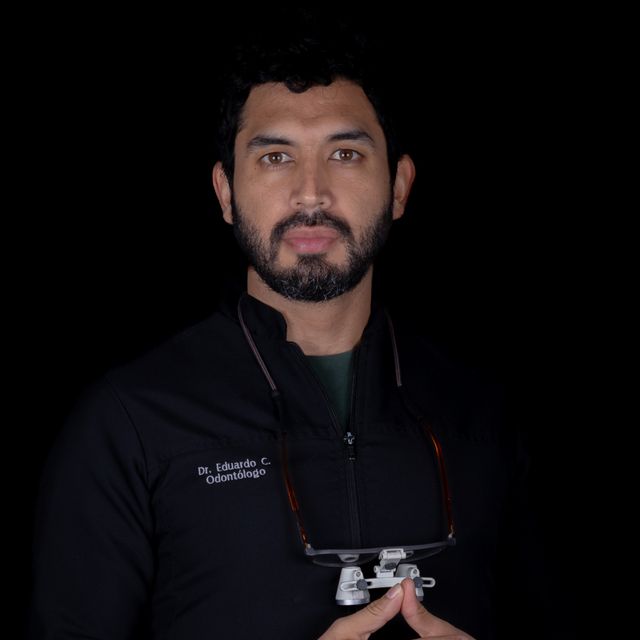 Eduardo Cereceres, Dentista - Odontólogo Tijuana