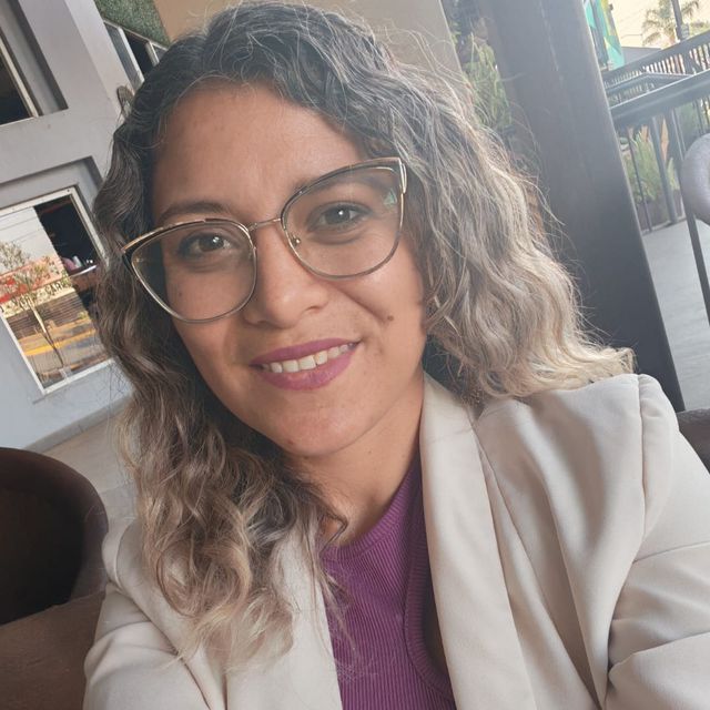 Ana Villalobos Esquivias, Psicólogo Tepatitlan