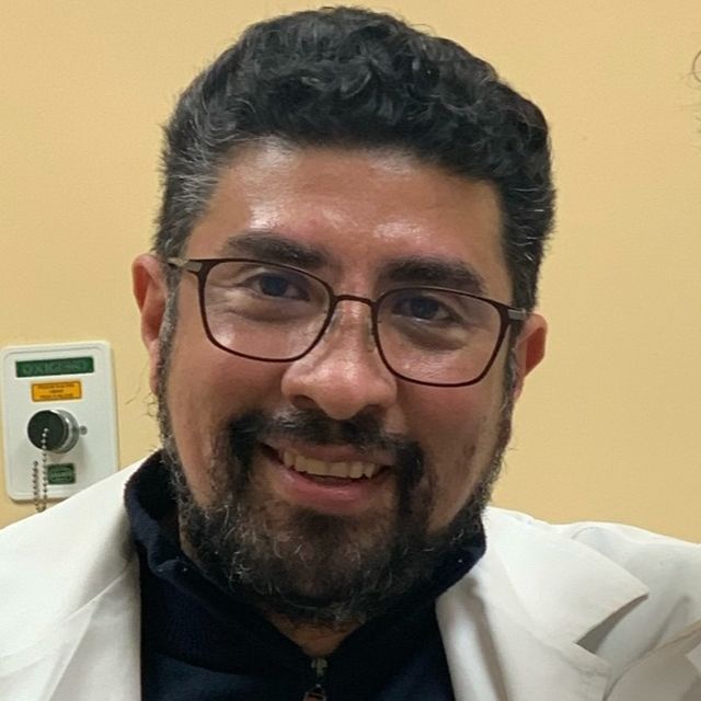 Ricardo Morales Velázquez, Ginecólogo Xalapa