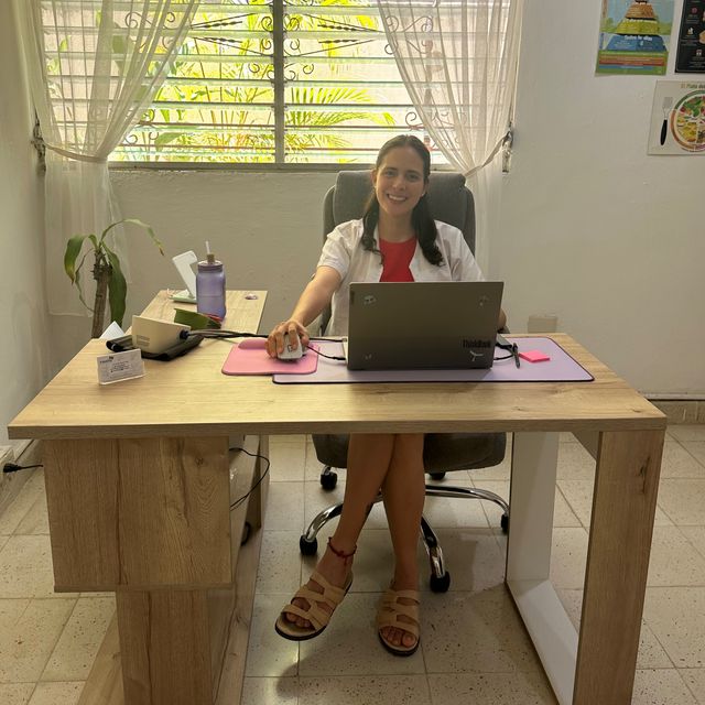 Victoria Bernal Terán, Nutriólogo clínico Mérida