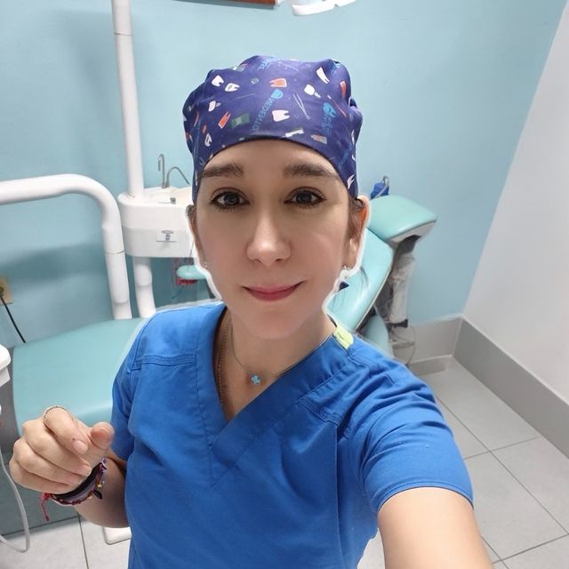 Karla Gabriela Lopez Mortera, Dentista - Odontólogo Tampico