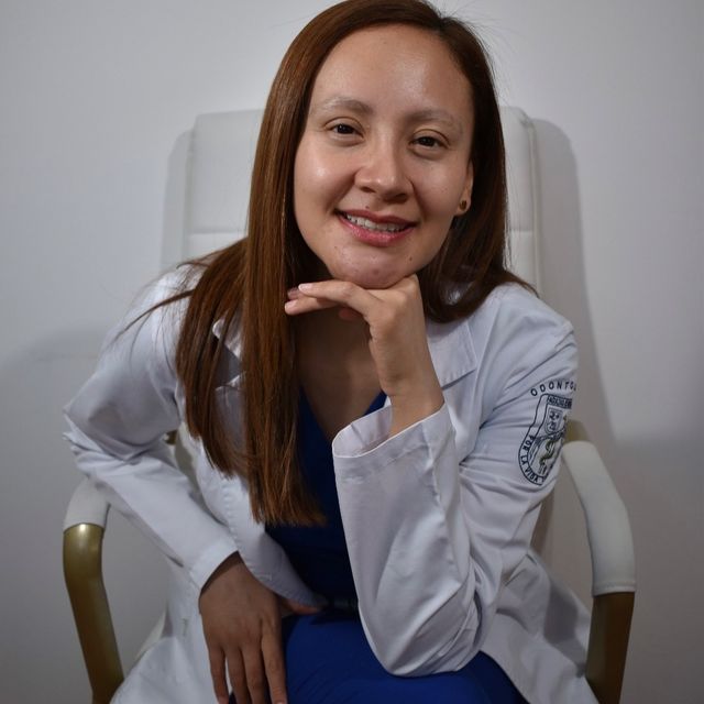 Reyna Guadalupe Olvera Martínez, Dentista - Odontólogo Querétaro