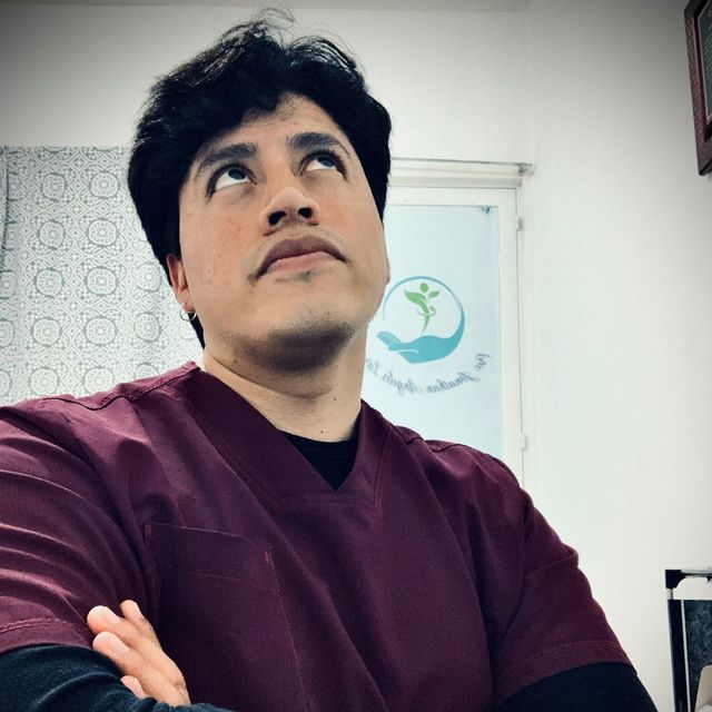 Jonathan Ángeles Lariz, Psicólogo Chalco