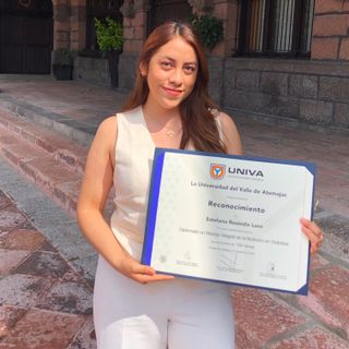 Estefanía  Reséndiz Luna , Nutriólogo Juriquilla