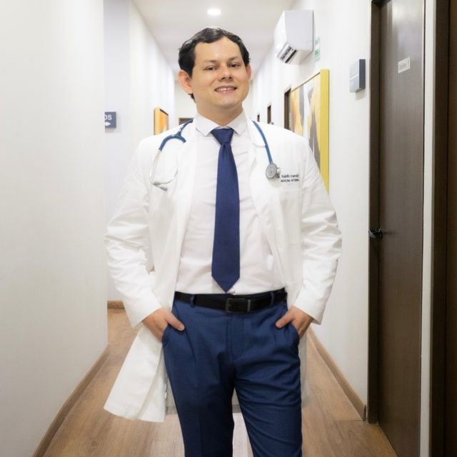 Rodolfo Kramsky Palomino, Internista Nuevo Leon