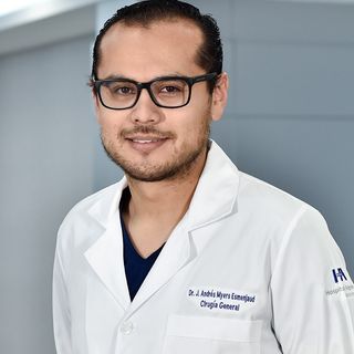 Ampliar imagen: Jorge Andrés Myers Esmenjaud, Cirujano general Magdalena Contreras