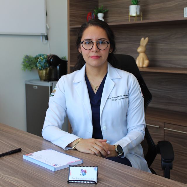 Rossy Mariel Rebollar Soto, Proctólogo Ciudad de México