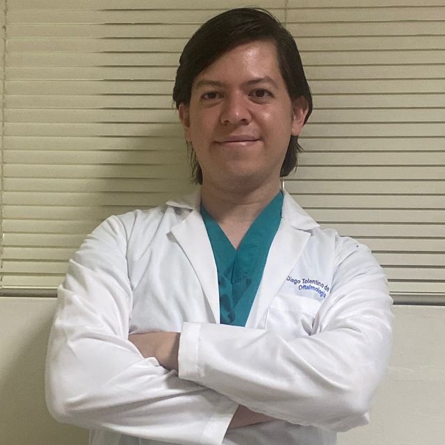 Diego Emiliano  Tolentino de la Mora, Oftalmólogo Guadalajara