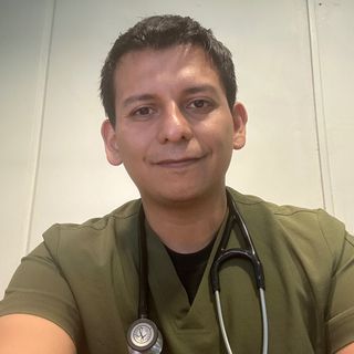Víctor Augusto Ayala Angulo, Cardiólogo Naucalpan de Juárez
