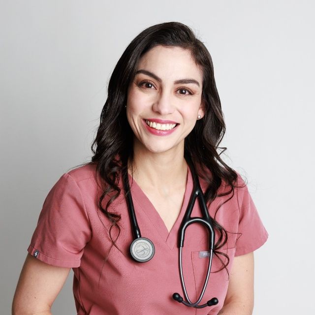 Mariana Macías Espinoza, Pediatra Chihuahua