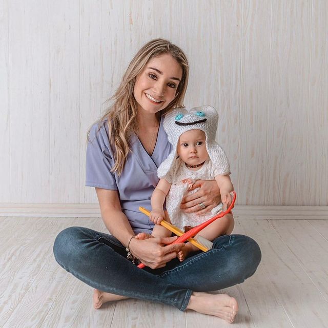 Fabiola Álvarez Robles, Odontólogo pediatra Zapopan