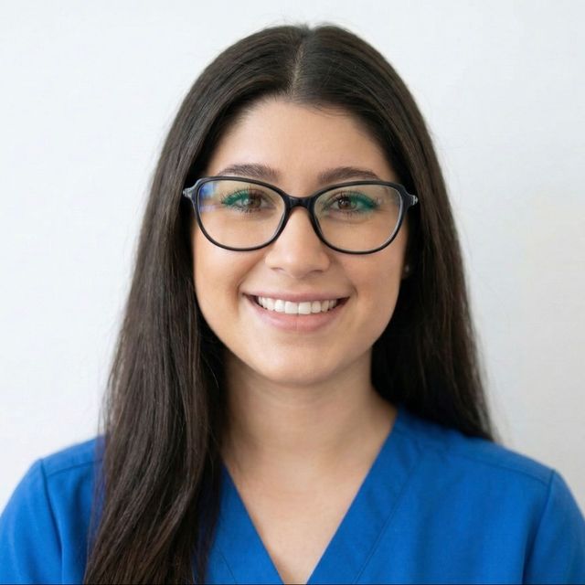 MARIA FERNANDA  ISLAS TINAJERO, Dentista - Odontólogo Benito Juárez