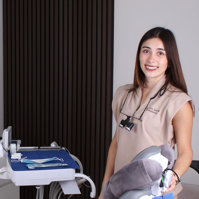 Luisa Sánchez, Dentista - Odontólogo Cabo San Lucas