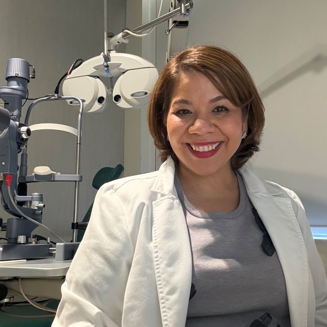 Nuria Judith Aleman Hurtado, Oftalmólogo Monterrey
