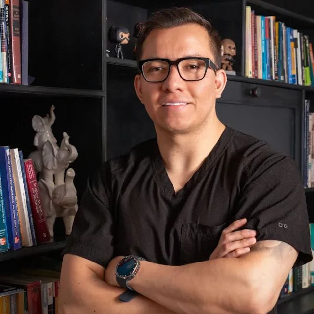 Emmanuel Gonzalez Tello, Médico general Guadalajara