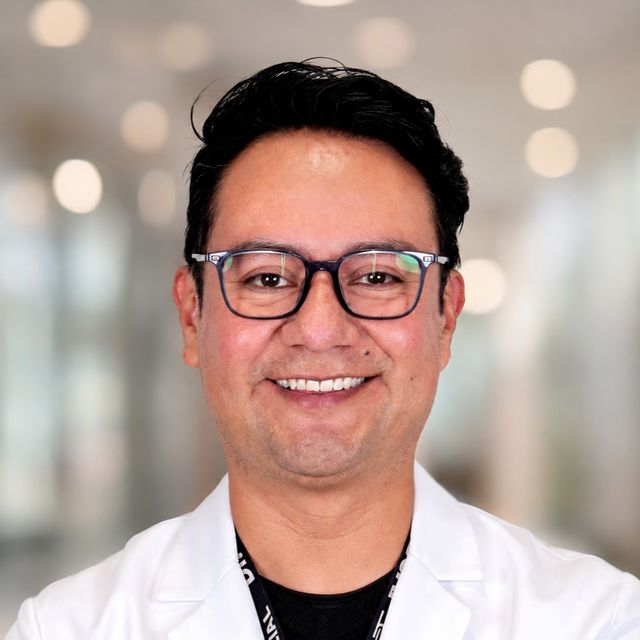 Victor Hugo Santos  Enriquez, Cirujano maxilofacial Puebla
