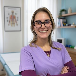 Ampliar imagen: Yara Elena Vargas, Fisioterapeuta Naucalpan de Juárez