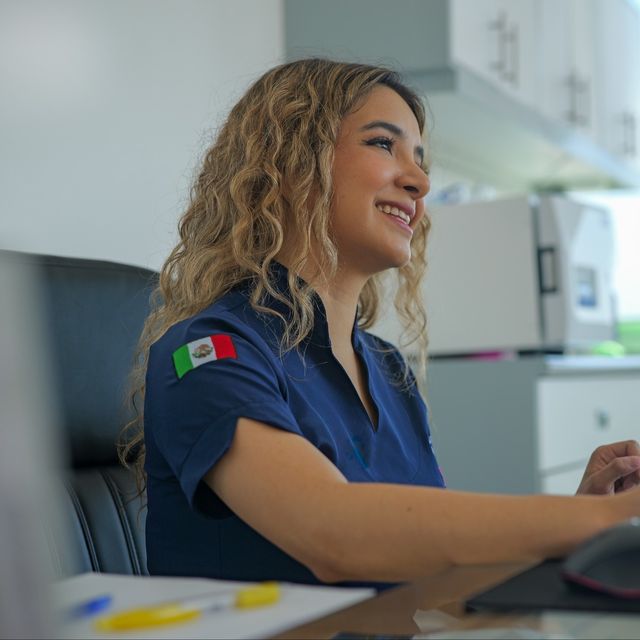 Angelica Esmeralda Méndez Arriaga, Dentista - Odontólogo Irapuato