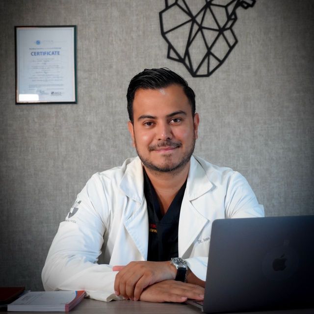 Iván Conrado Hernández, Cardiólogo Torreon