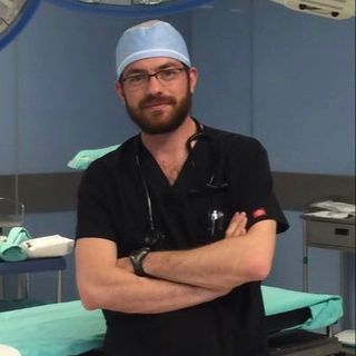 Ampliar imagen: Oscar Rafael Pérez Gonzalez, Anestesiólogo Cancun