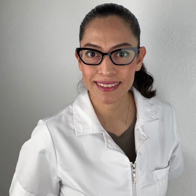 Iris Ocampo Fonseca, Dentista - Odontólogo Cuauhtémoc