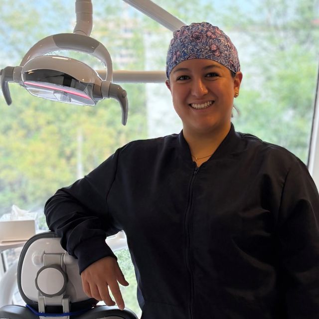 Mariana Olivares Álvarez, Dentista - Odontólogo Ciudad de México