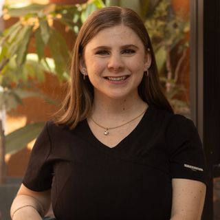 Ampliar imagen: Ximena De León y Peña Simental, Ortodoncista Culiacan