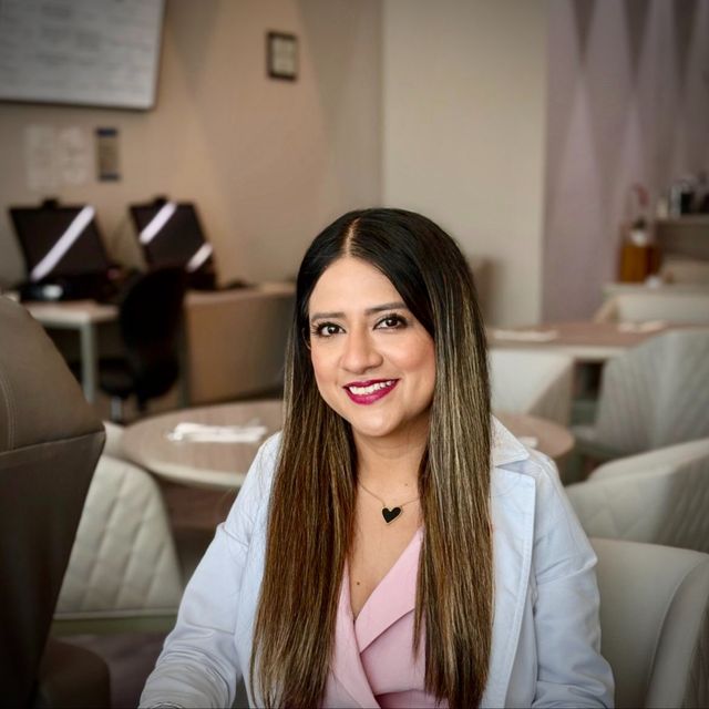 Karen Itzel García Reyes, Ginecólogo Querétaro