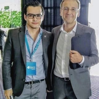 Ampliar imagen: Raúl Eduardo Dominguez Martinez, Ginecólogo Arriaga