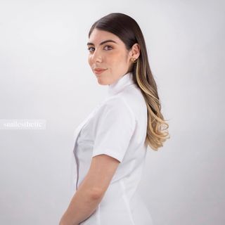 Ampliar imagen: Karla Esquer, Dentista - Odontólogo Tijuana