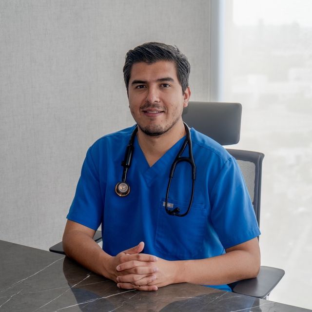 Heriberto Leyva Velarde, Cardiólogo Puebla