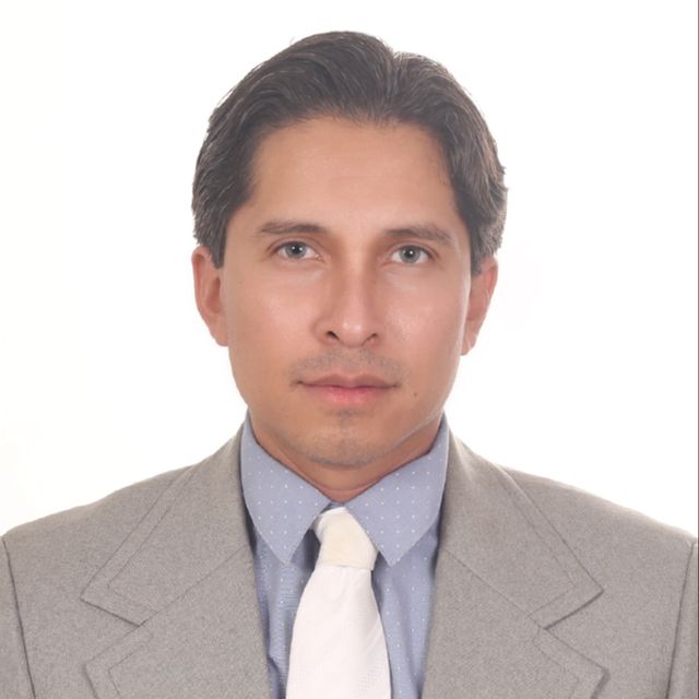 Eli Josué Fernández Enríquez, Psicólogo León